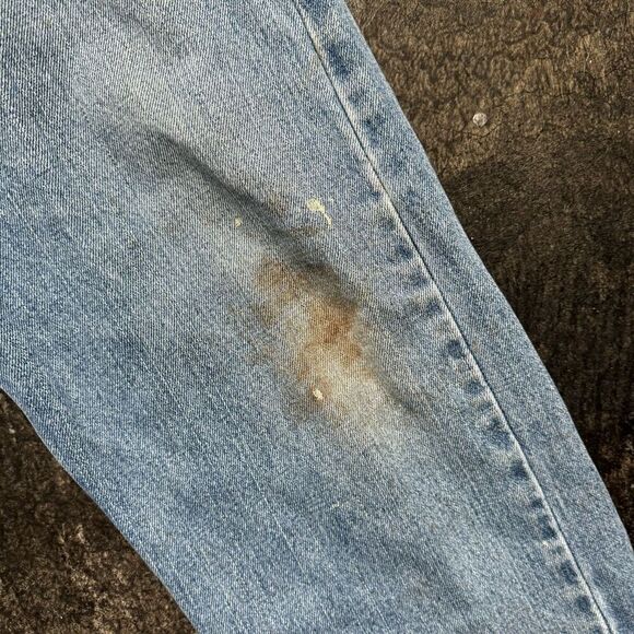 Levi’s 505 Distressed Light Wash Jeans Size 34x30 Regular Fit 100% Cotton - Picture 5 of 16